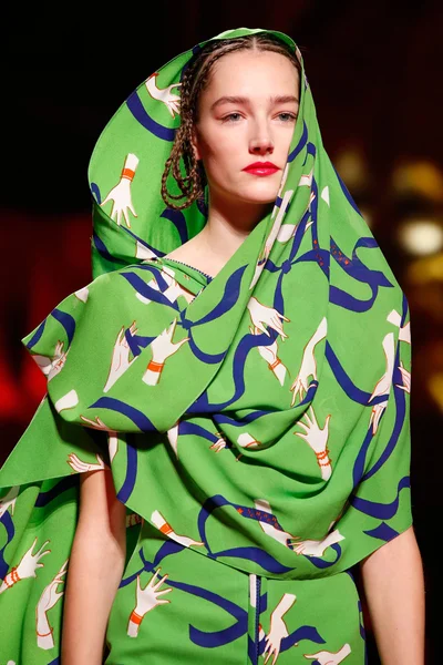 Look 52